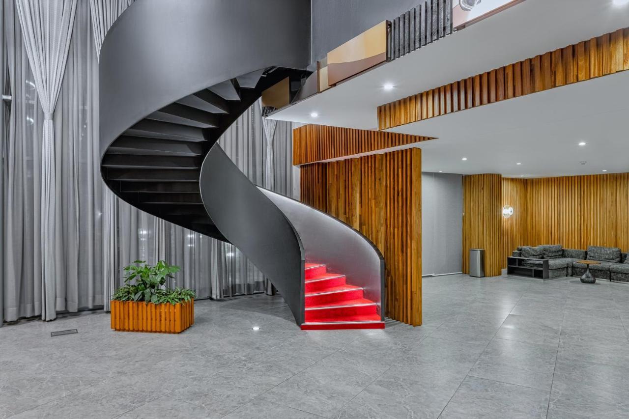 Alisa Hotel Tema Bagian luar foto